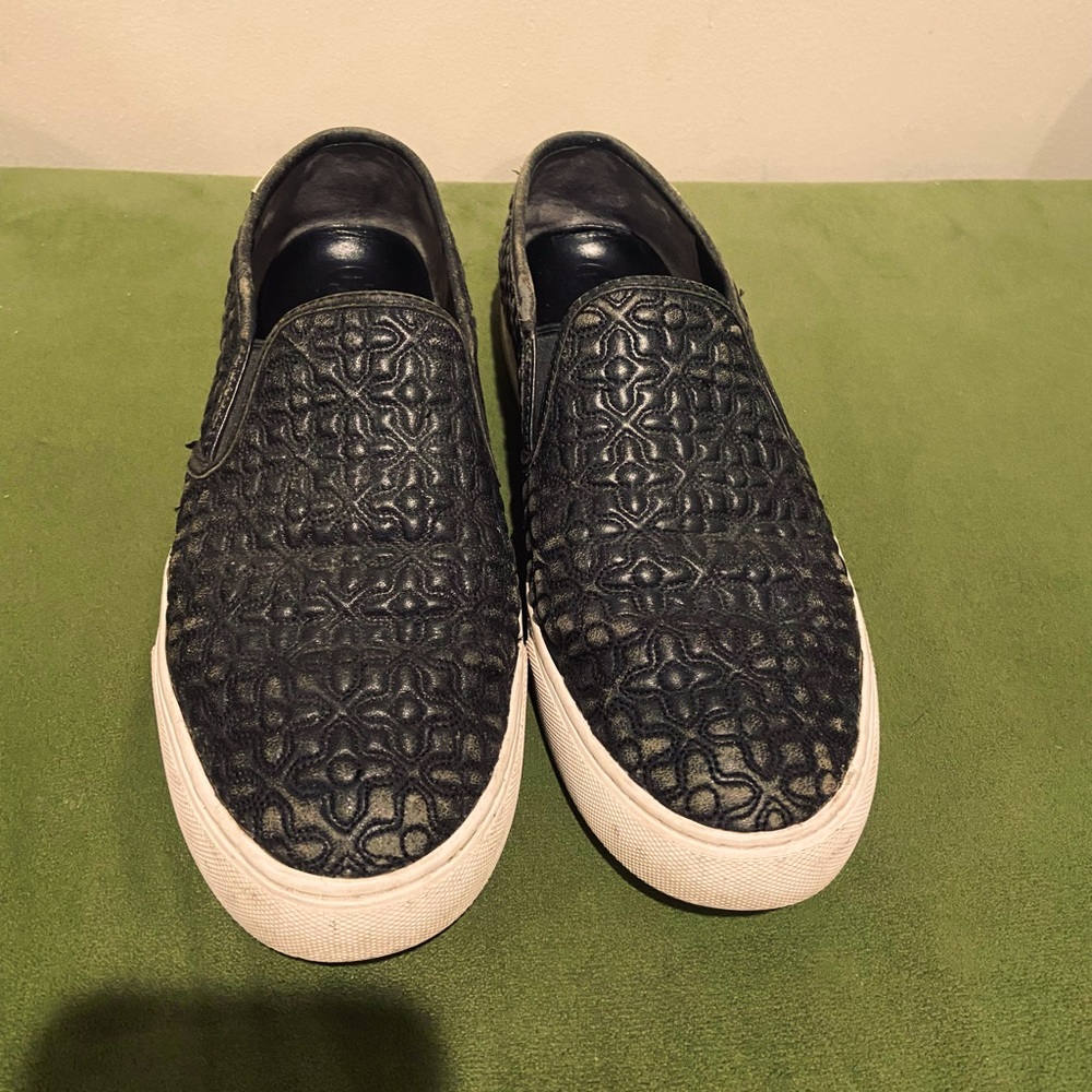 Tory Burch Quilted Slip On Shoes, Size 9